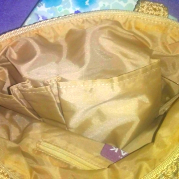 🪻 Purse🪻 - Picture 5 of 8